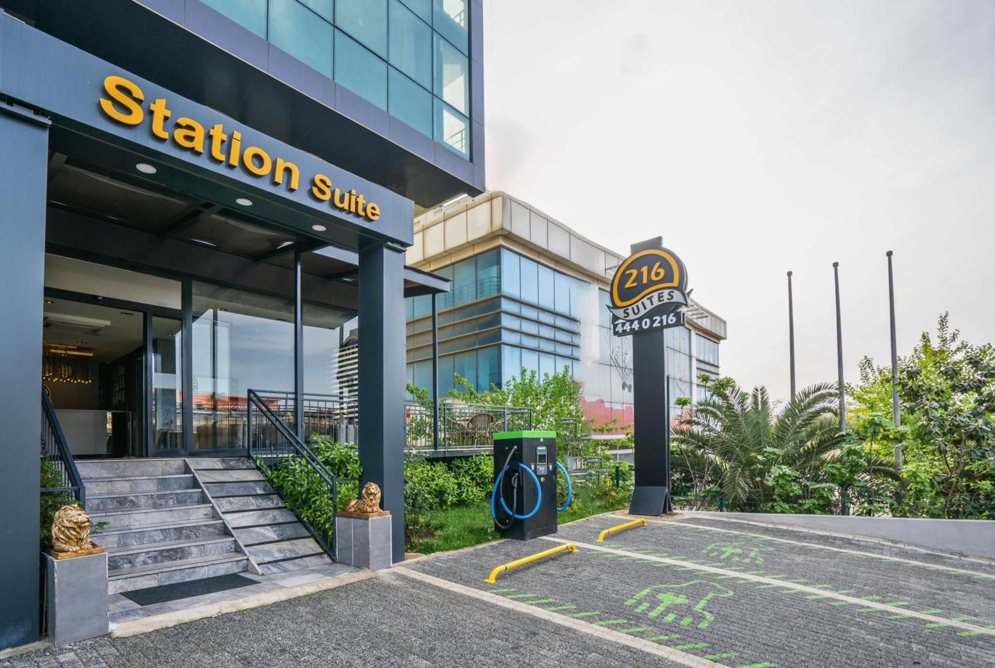 216 Station Suite ゲブゼ エクステリア 写真