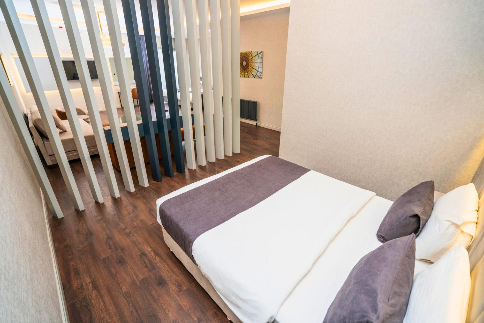 216 Station Suite ゲブゼ エクステリア 写真
